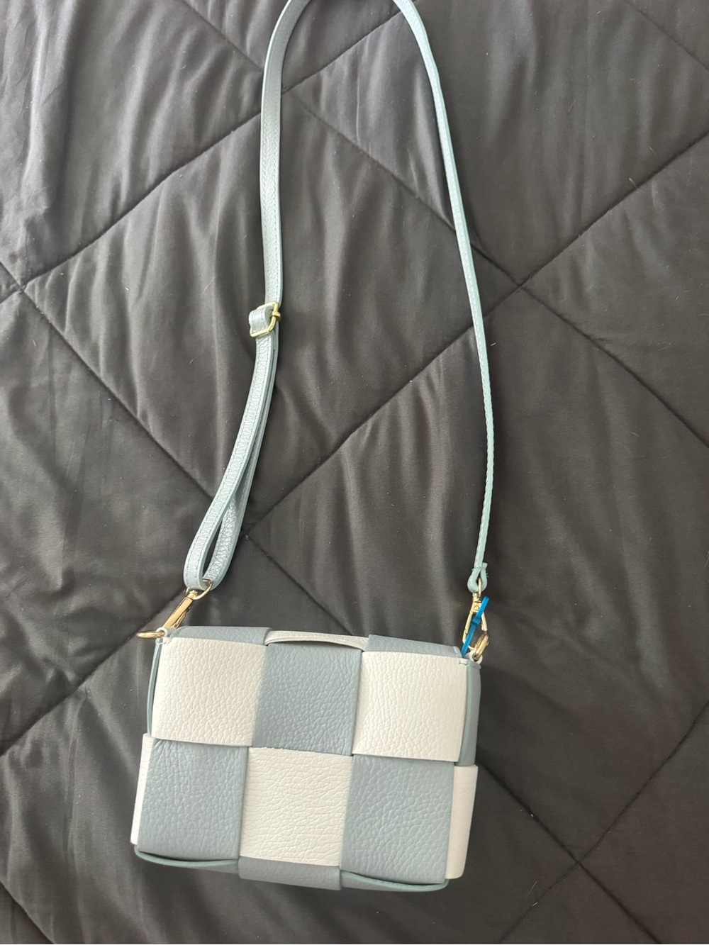 Pelle made in Italy Woven Petit Crossbody Bag in Light Blue and White
